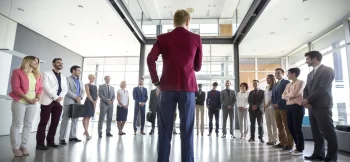 Mukoresha, irinde kubwira abakozi bawe aya magambo 10 y'urucantege - Dore ingaruka ku musaruro