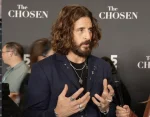 Uwakinnye ari Yesu muri filime “The Chosen” yavuze ko byamwigishije kurwana intambara zo mu mwuka 
